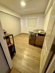 Blk 215 Jurong East Street 21 (Jurong East), HDB 3 Rooms #559213451